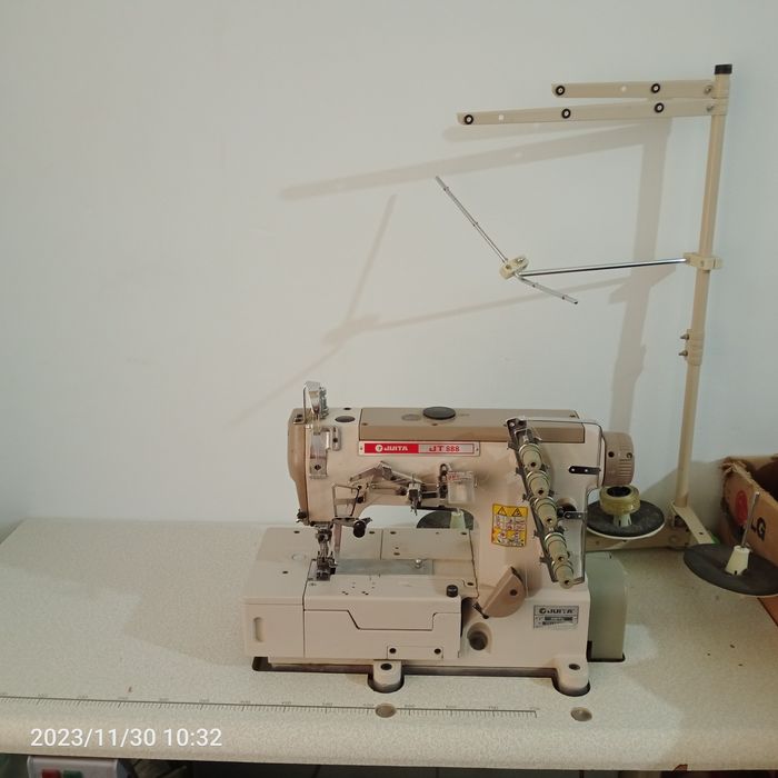 Rashma tikuv mashinasi sotiladi .