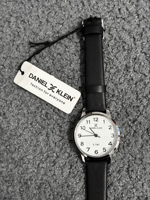 Ceas Daniel Klein cu eticheta Nou