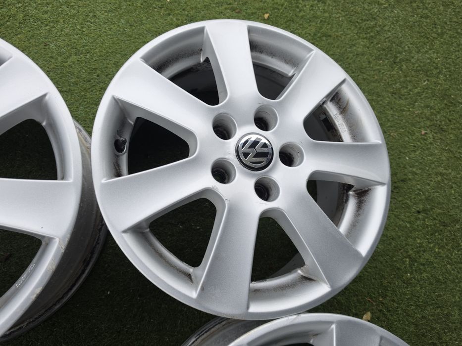 16 5x112 Vw Golf Touran Caddy Skoda лети джанти 5х112