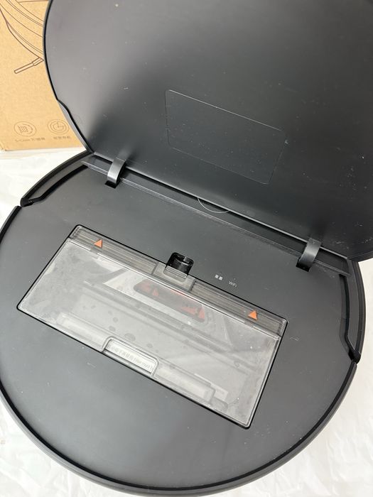 Робот-пылесос Xiaomi (черный)