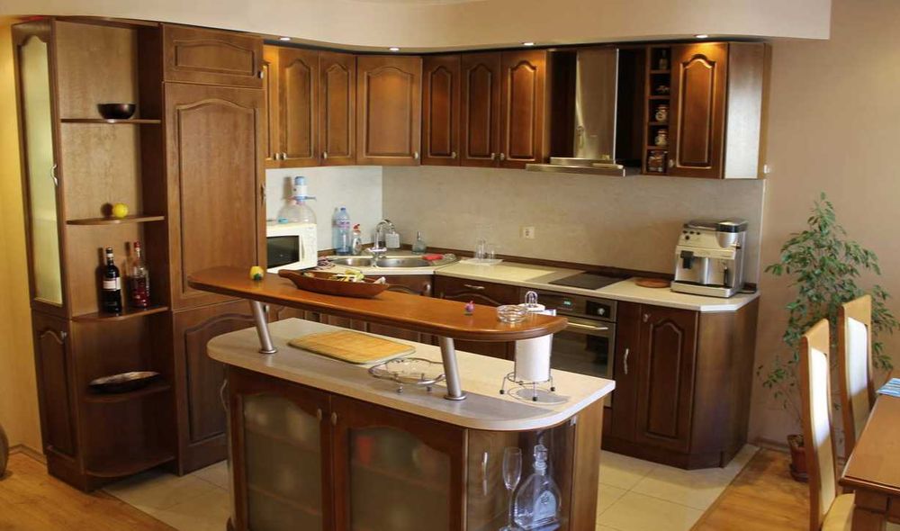 Дава се под наем Многостаен апартамент в Бургас, Лазур - 130 кв.м за 375 € - Снимка #2