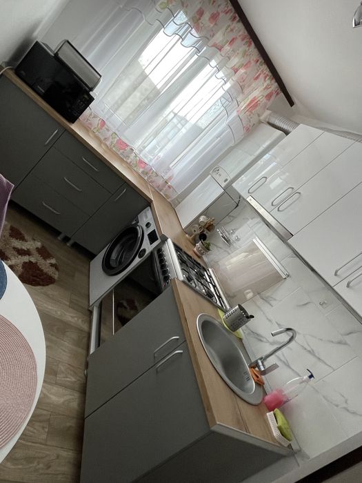 Inchiriez apartament cu 2 camere ultracentral