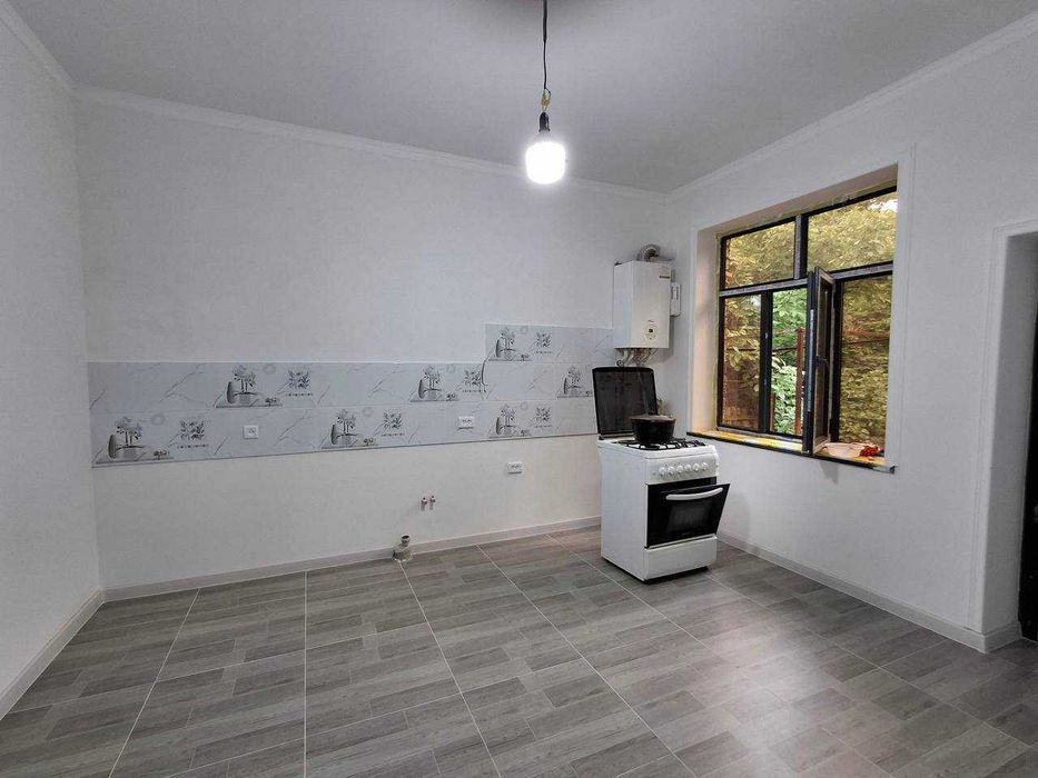 4.5 sotix hovli sotiladi, Chirchiq