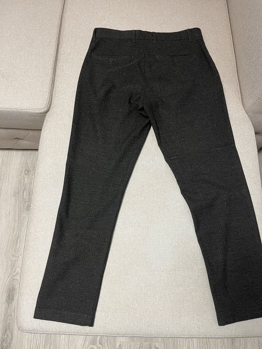 Pantaloni barbati Zara 38