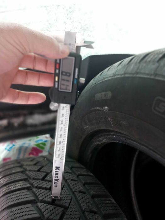 215/65 R17 Continental WinterContact