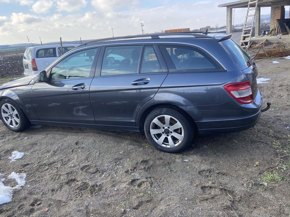 Piese Mercedes C Class 200 cdi w204 an 2008 motor 2.2 diesel.injector