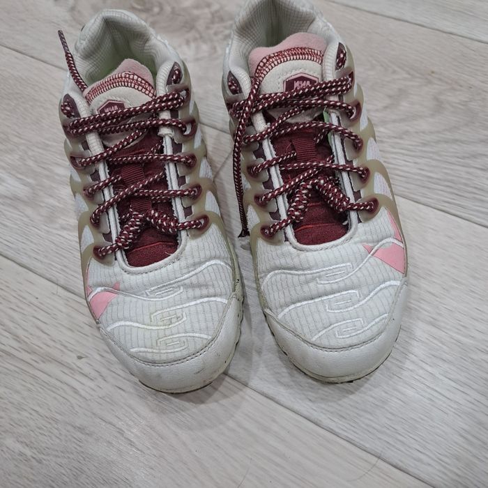 Кроссовки размер 36