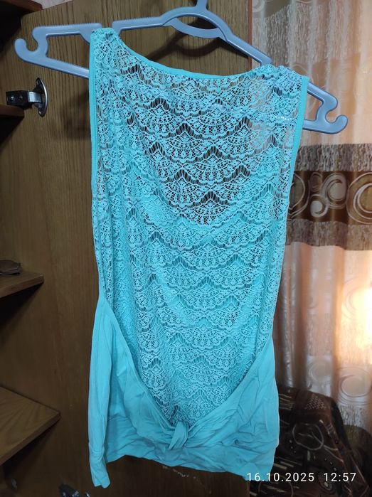 Продам кожаную женскую куртку, пальто