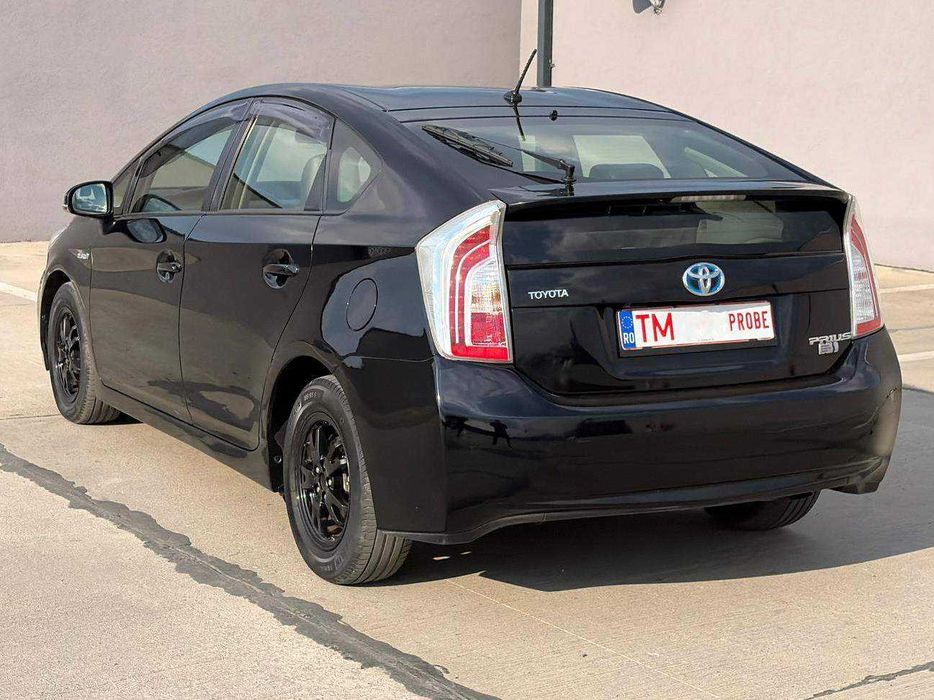 TOYOTA Prius 2015 — imagine 3