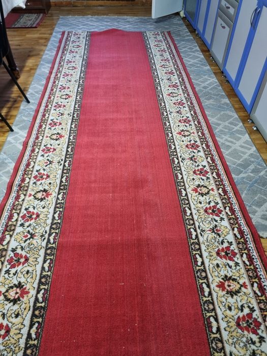 Продаю ковер 4×1.5