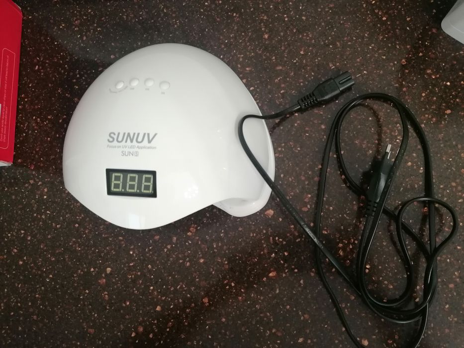 Срочно Продам лампу для ногтей