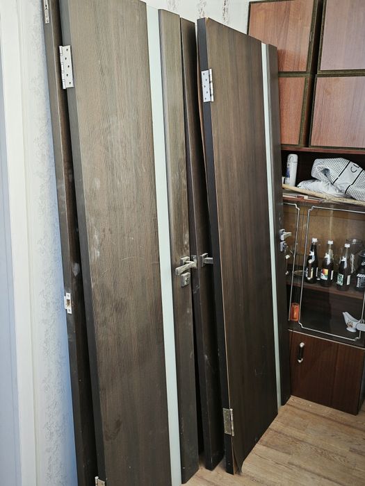 Продам межкомнатные двери