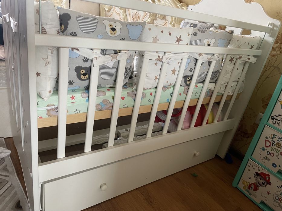 Детская кроватка качалка