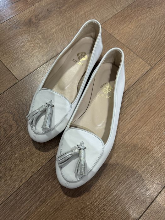 Нови обувки от естествена кожа, размер 36