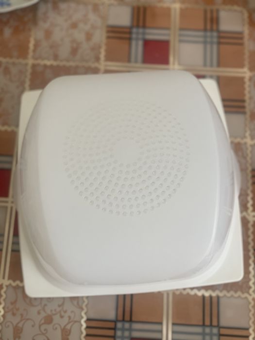 Сырница Tupperware квадратная