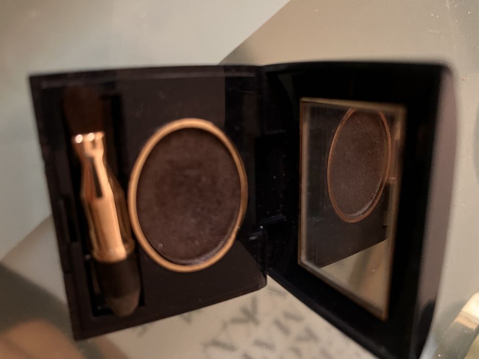 Лак за нокти Channel Сенки на Dior и Le Blanc de Chanel