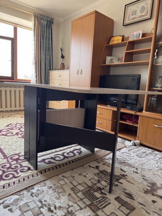 Стол-книжка 25000