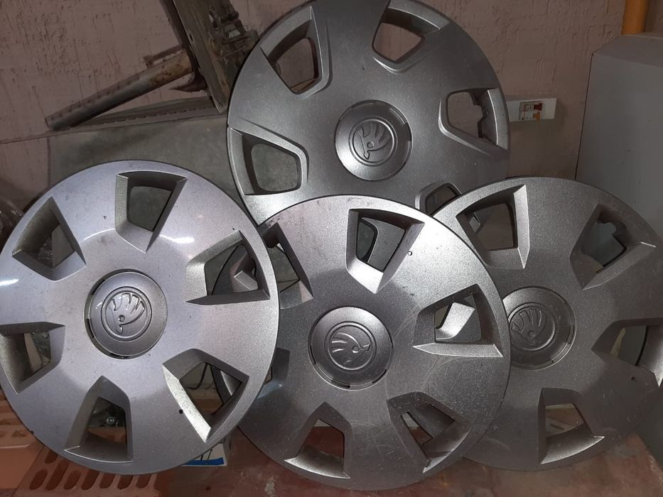 Диски,ризина, колпаки,в комплекте