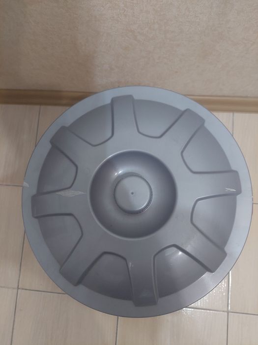 Бак с крышкой, 24л