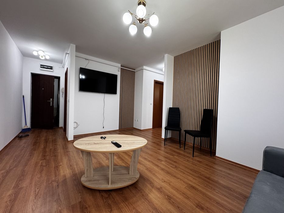 De inchiriat apartamnet 2 camere, 2 bai, langa mall, terasa
