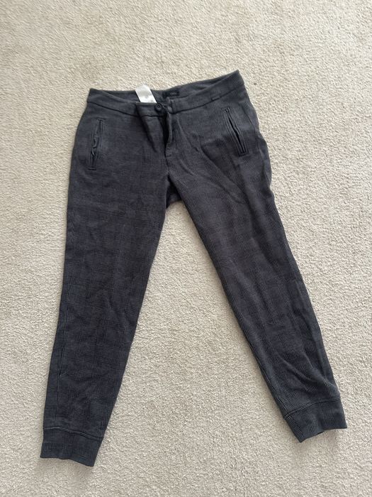 Брюки женские.