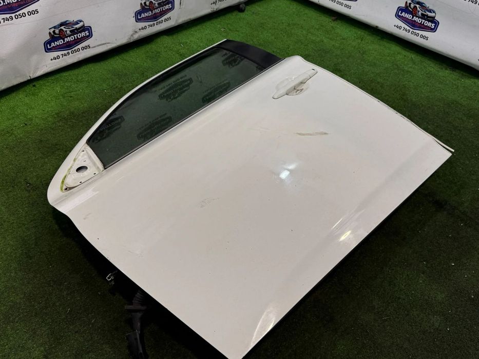 USA PORTIERA FATA STÂNGA MITSUBISHI OUTLANDER 3 2.0 BENZINA + ELECTRIC 2016 COD OEM 5700B859 2016-2021