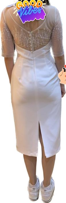 Белое платье