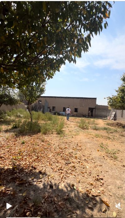 Zangiota tumani Nazarbek toʻqimachilik ( moljal reprom) 8 sotix yer uy