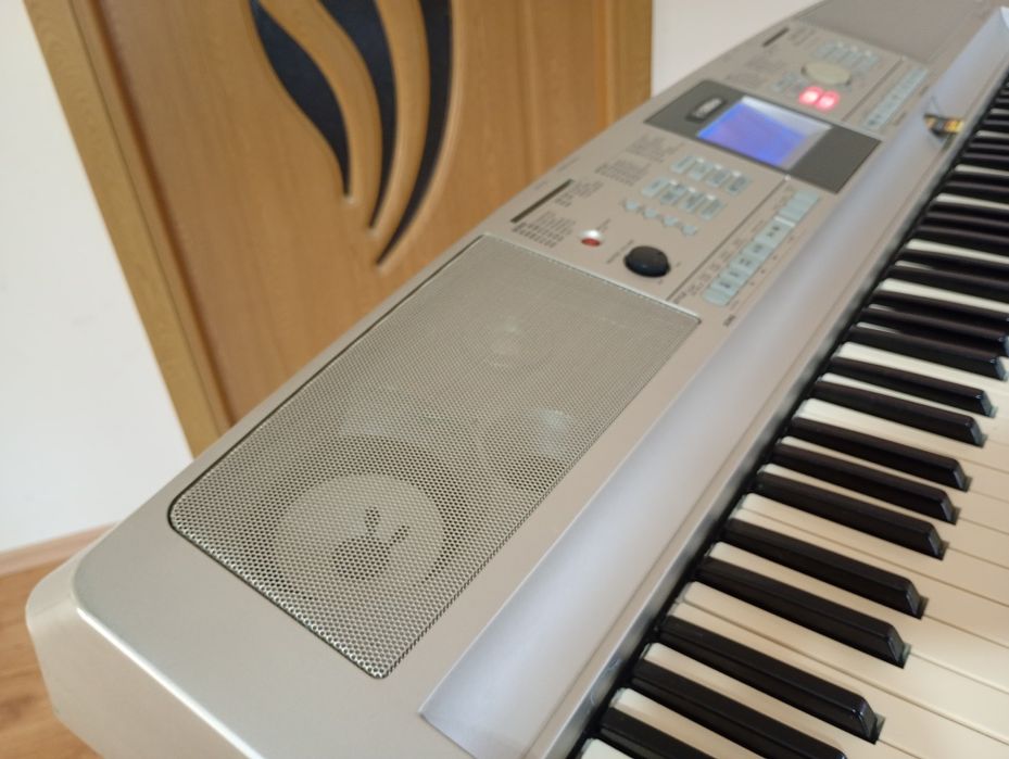 YAMAHA DGX-305 usb card memorie pian digital orga
