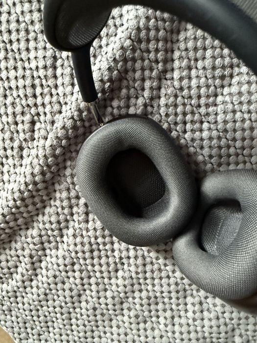 Продам Apple Air pods max