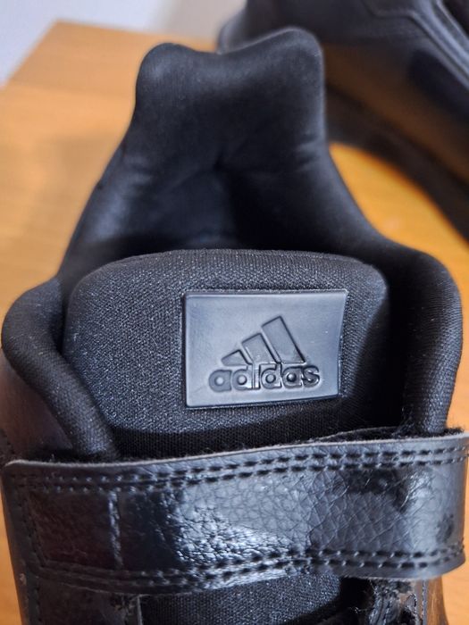 Adidas barbati marimea 39,5