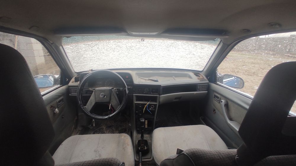 Запчасть Опель кадет