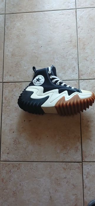 Кецове CONVERSE, чисто нови, номер 37.5. 100€