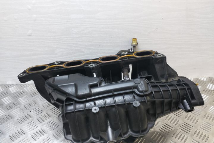 Galerie de admisie Suzuki Swift a 3-a generatie