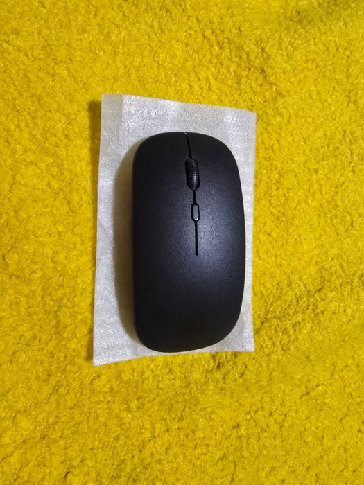 Продаю планшет в розовом цвете