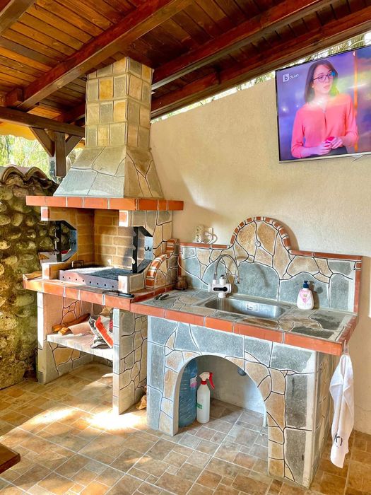 Дава се под наем Къща в с. Вихрен, Област Благоевград - 130 кв.м за 169.32 € - Снимка #2