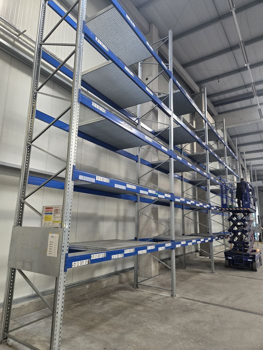 Rafturi metalice pentru paleți industriale second-hand Germania