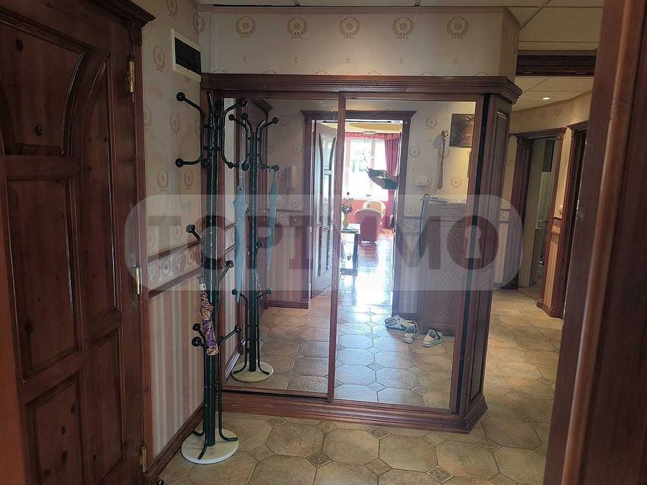 Дава се под наем Тристаен апартамент в Варна, Лятно кино Тракия - 115 кв.м за 900 € - Снимка #7