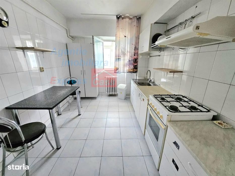 Pacurari, apartament 3 camere, etaj 1 — fotografia 1