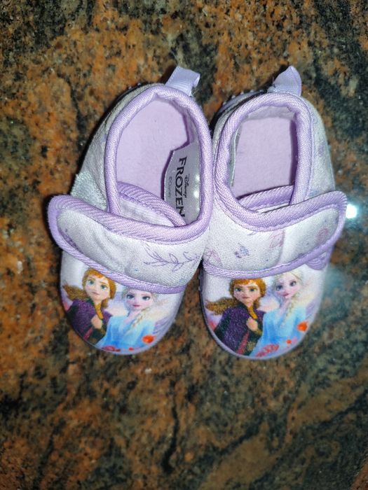 Нови пантофи Елза и Ана 22 номер 13 см стелка