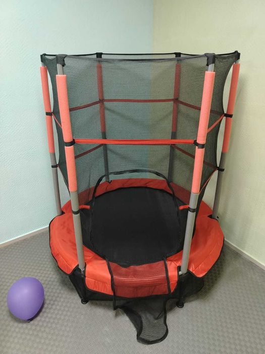 Продам батут в хорошем состоянии