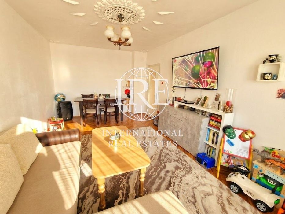 Многостаен в Добрич-Добротица - Варненска    135 m2  - 102258 euro