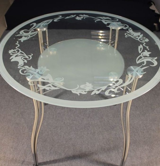 Стол кухонный из стекла
