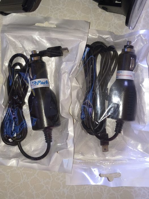 GPS Piloton ecran 5" ,ca nou,în garanție