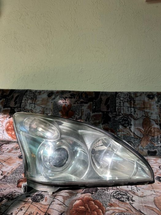 Фара на Lexus Rx300
