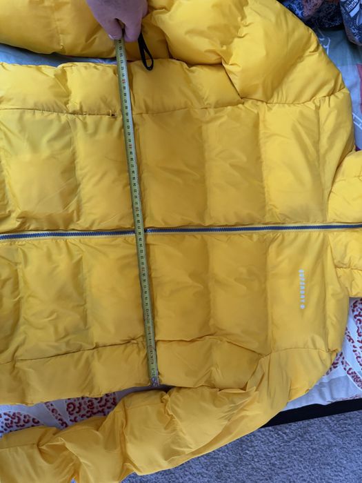 Superdry jacheta barbati calduroasa culoare galben marimea M