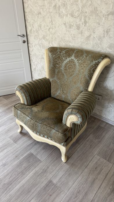 Диван и кресло б/у