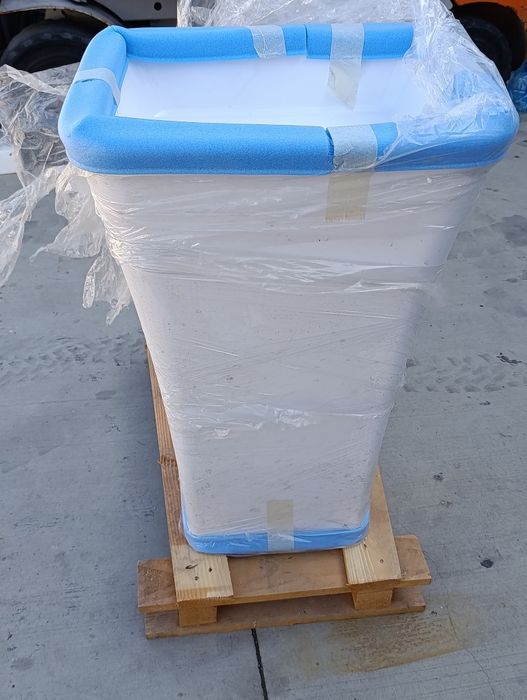 Lavoar 40x50 cm  înältime 85 cm
-chiuvetá independenta
- dimensiuni: 40 x 50 cm
-înältime: 85 cm...
1500 lei
Negociabil