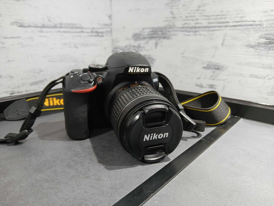 Nikon D3500 + 18-55mm VR – Като нов, под 7000 кадъра!