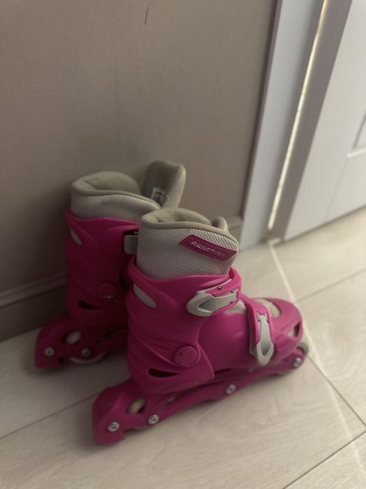 Ролики размер регулируется от 28-32